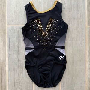 GK Girls Leotard Size L
